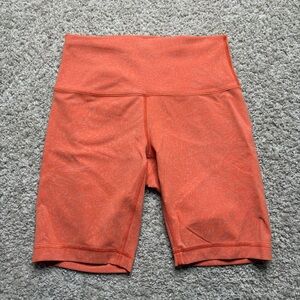 Lululemon Wunder Train High Rise Short 8"